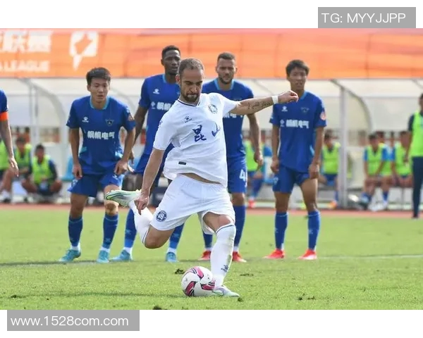 南京足球队荣登足球意识排行榜第六名引发热议