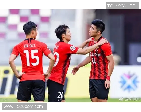 阿森纳与横滨水手精彩对决直播全程回顾与分析