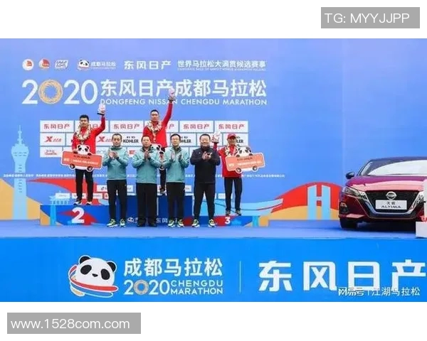 马拉松大满贯赛事中成都飞盘队展现卓越团队协作精神与竞技风采